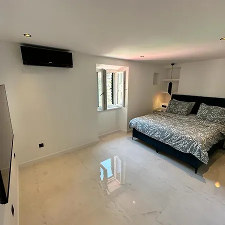 Madonna Luxury Гостевой дом 3*