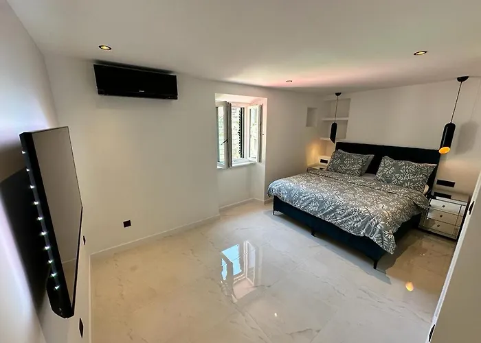 Madonna Luxury Affittacamere 3*